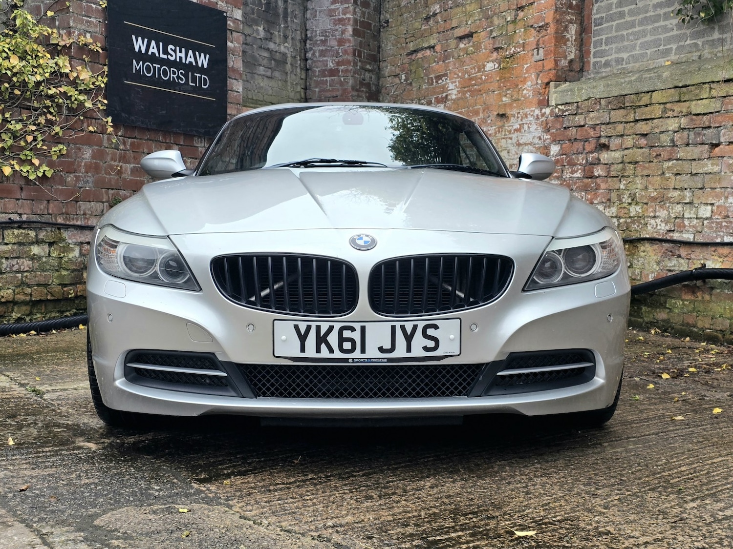 Used BMW Z4 2011 for sale - 77636949: Photo 2