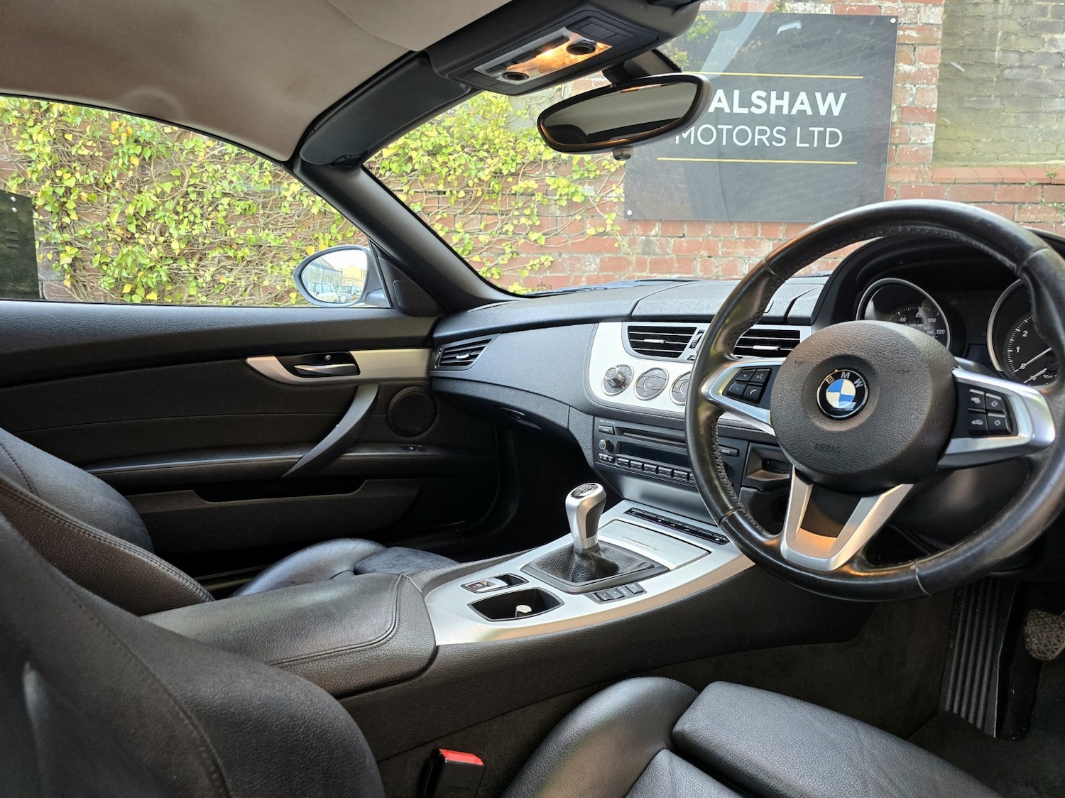 Used BMW Z4 2010 for sale - 77973741: Photo 12
