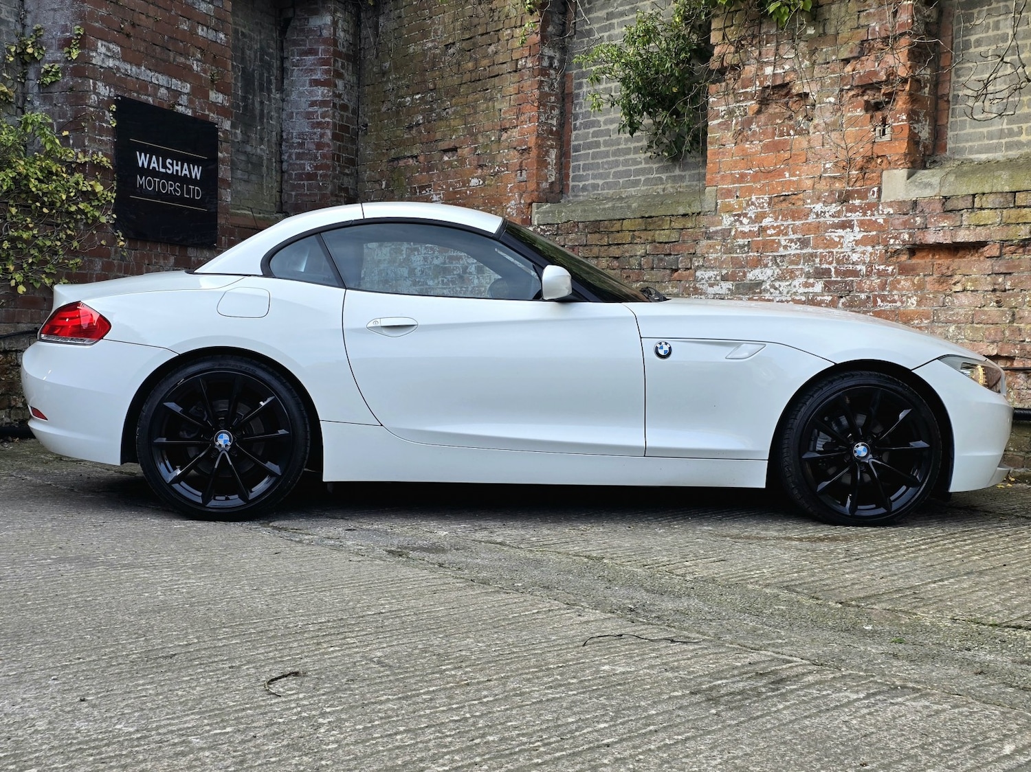 Used BMW Z4 2010 for sale - 77973741: Photo 4