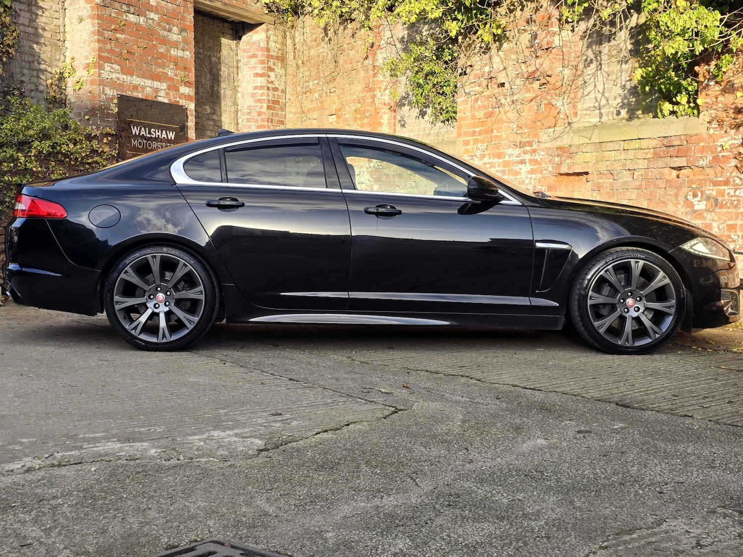 Used Jaguar XF 2013 for sale - 77054788: Photo 3