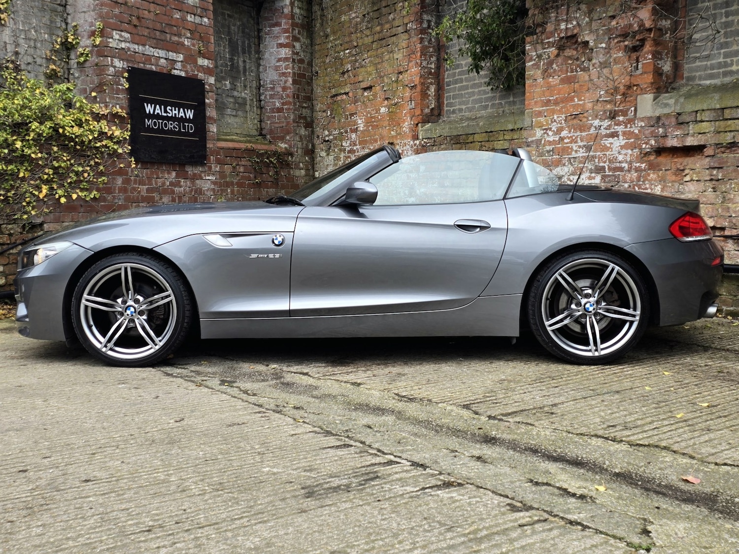 Used BMW Z4 2011 for sale - 77721190: Photo 12