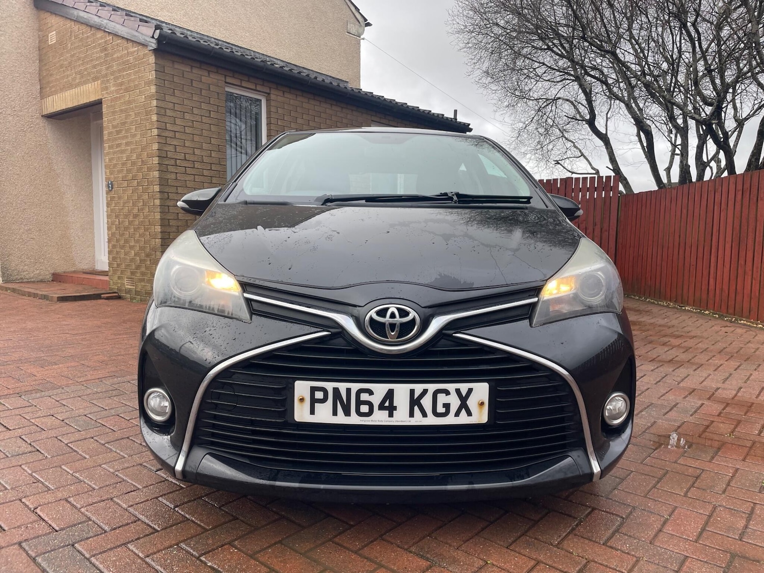 Used Toyota Yaris for sale - 77537182: Photo 2