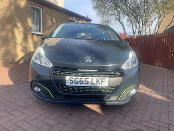Used Peugeot 208 2015 for sale - 78648839: Photo