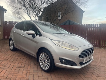 (13) - 1.0T EcoBoost Titanium Euro 5 (s/s) 5dr