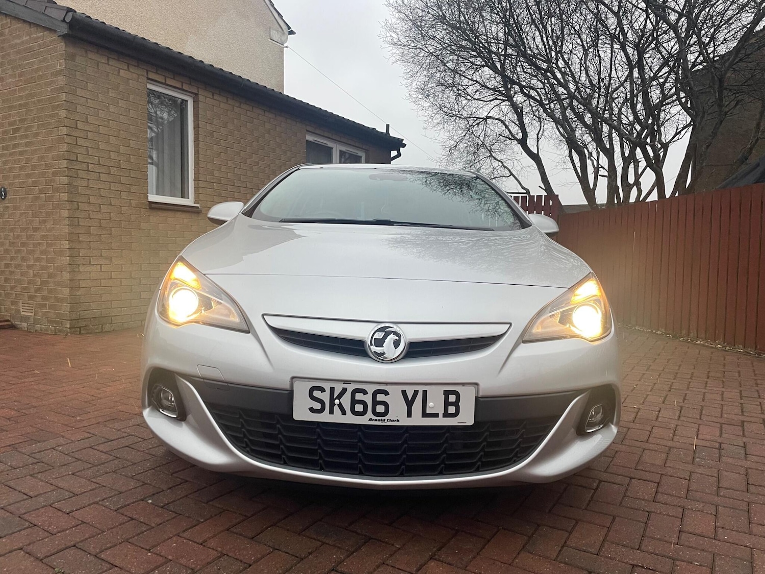 Used Vauxhall Astra GTC 2016 for sale - 77291603: Photo 2
