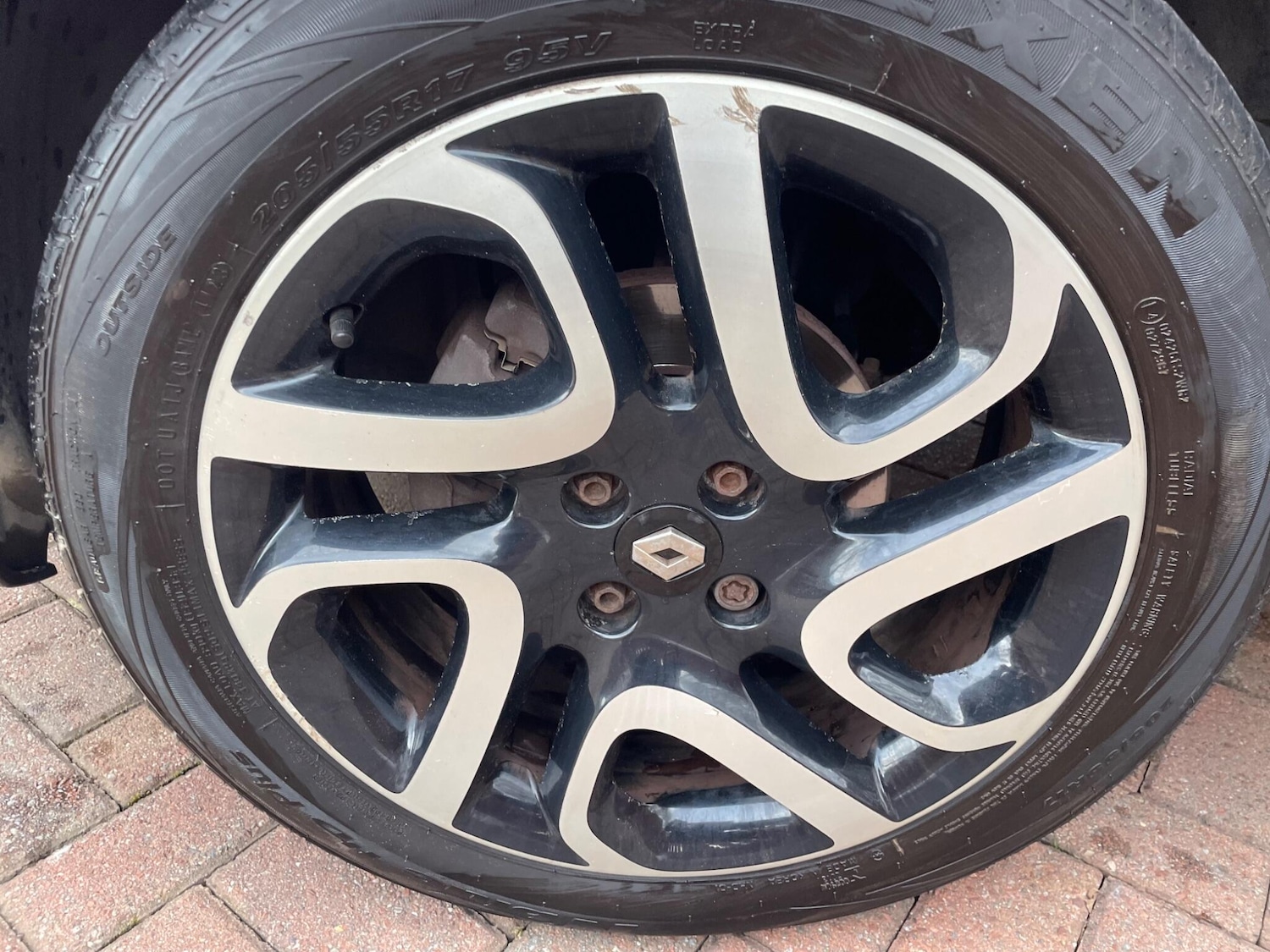 Used Renault Captur for sale - 77824570: Photo 15