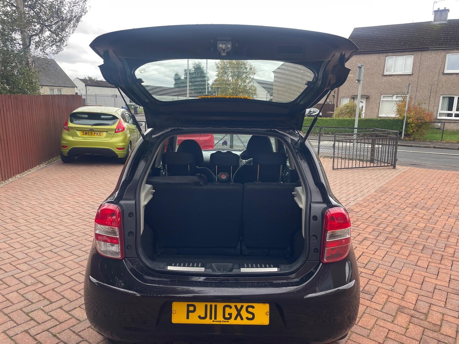 Used Nissan Micra 2011 for sale - 76152961: Photo 14