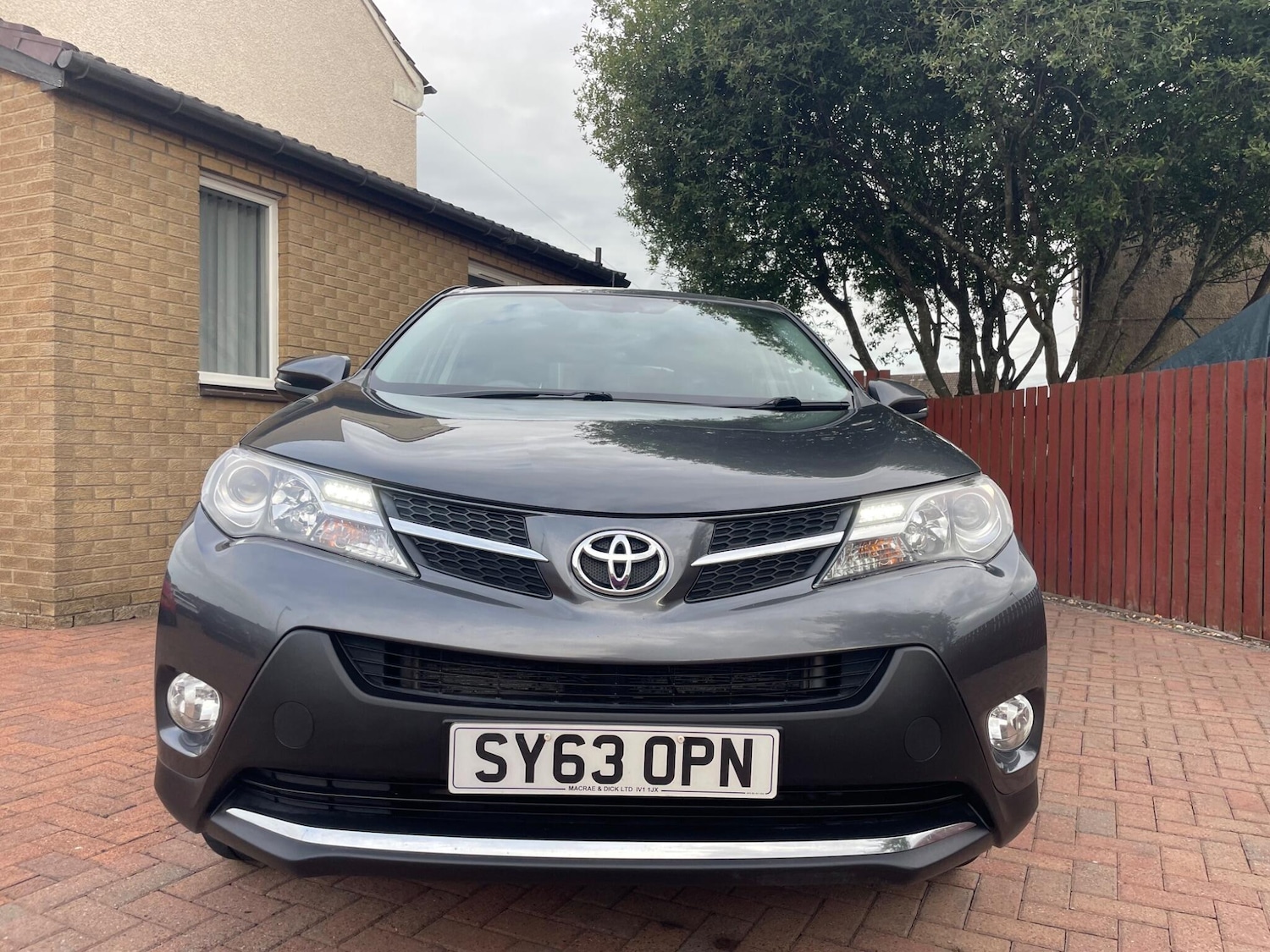 Used Toyota RAV4 2014 for sale - 76370921: Photo 2