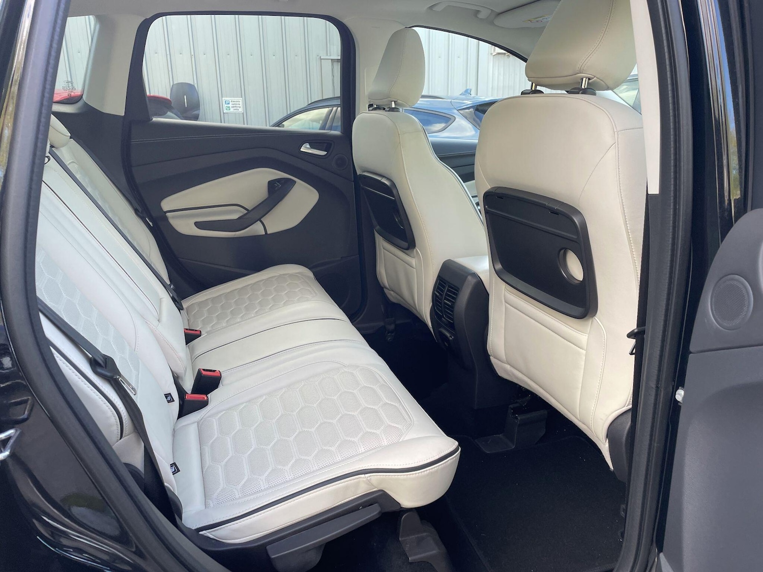 Used Ford Kuga 2018 for sale - 76327043: Photo 11