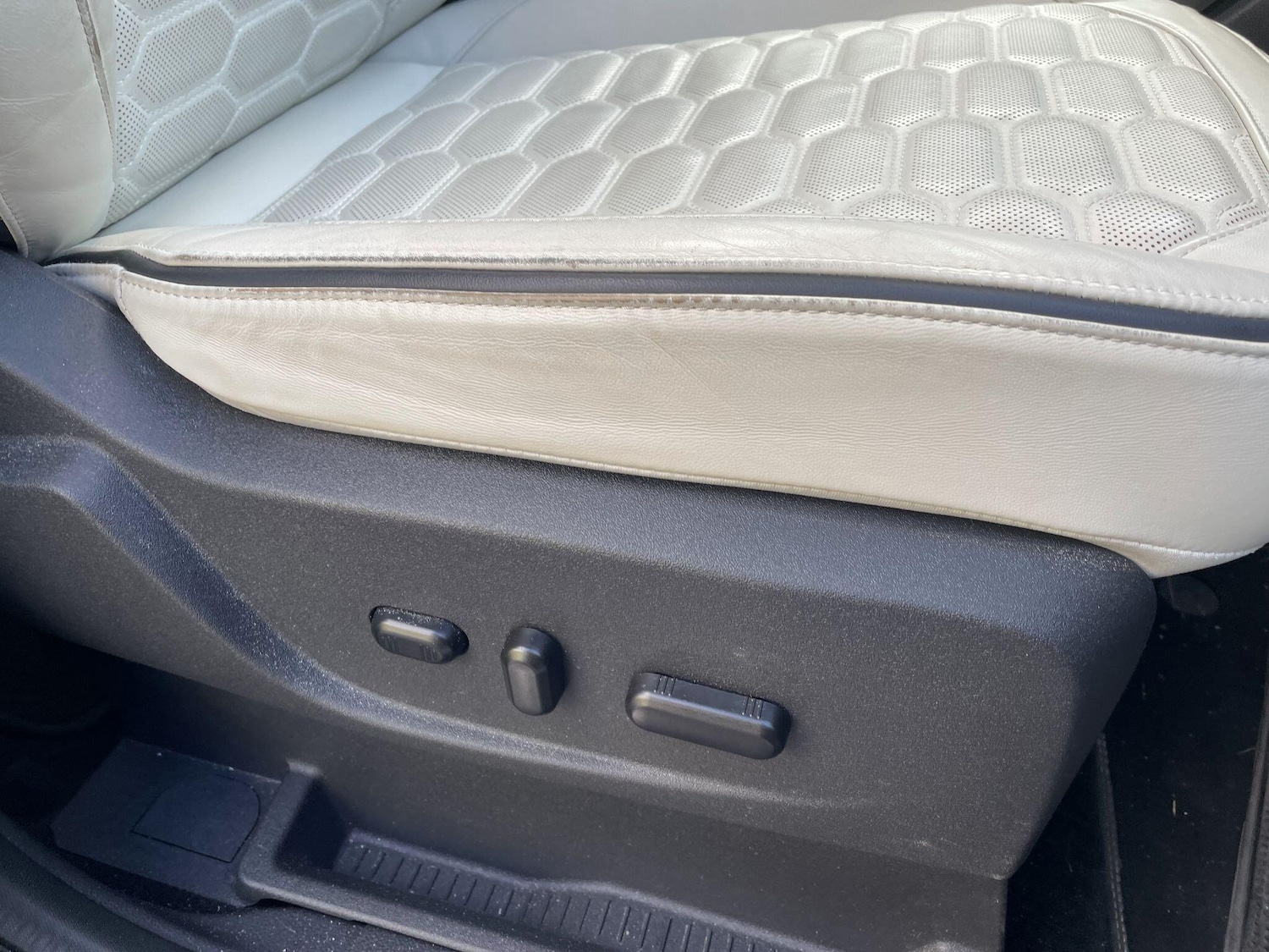 Used Ford Kuga 2018 for sale - 76327043: Photo 18