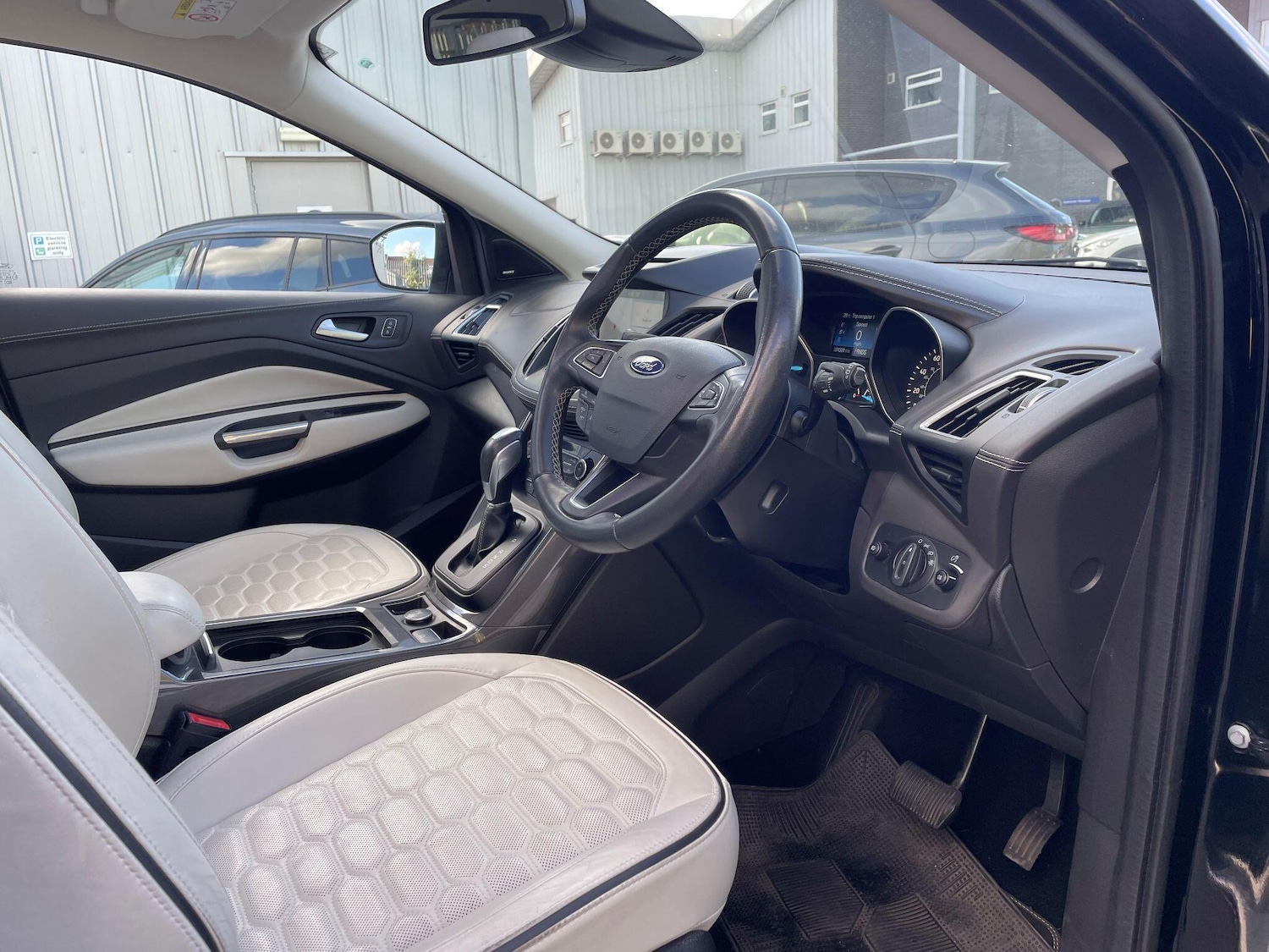 Used Ford Kuga 2018 for sale - 76327043: Photo 26