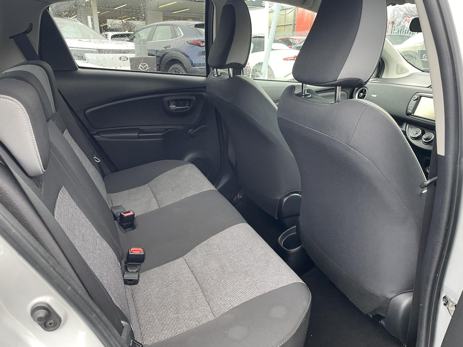 Used Toyota Yaris for sale - 77753331: Photo 12