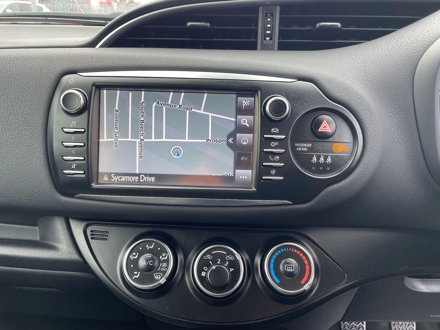 Used Toyota Yaris for sale - 77753331: Photo 18