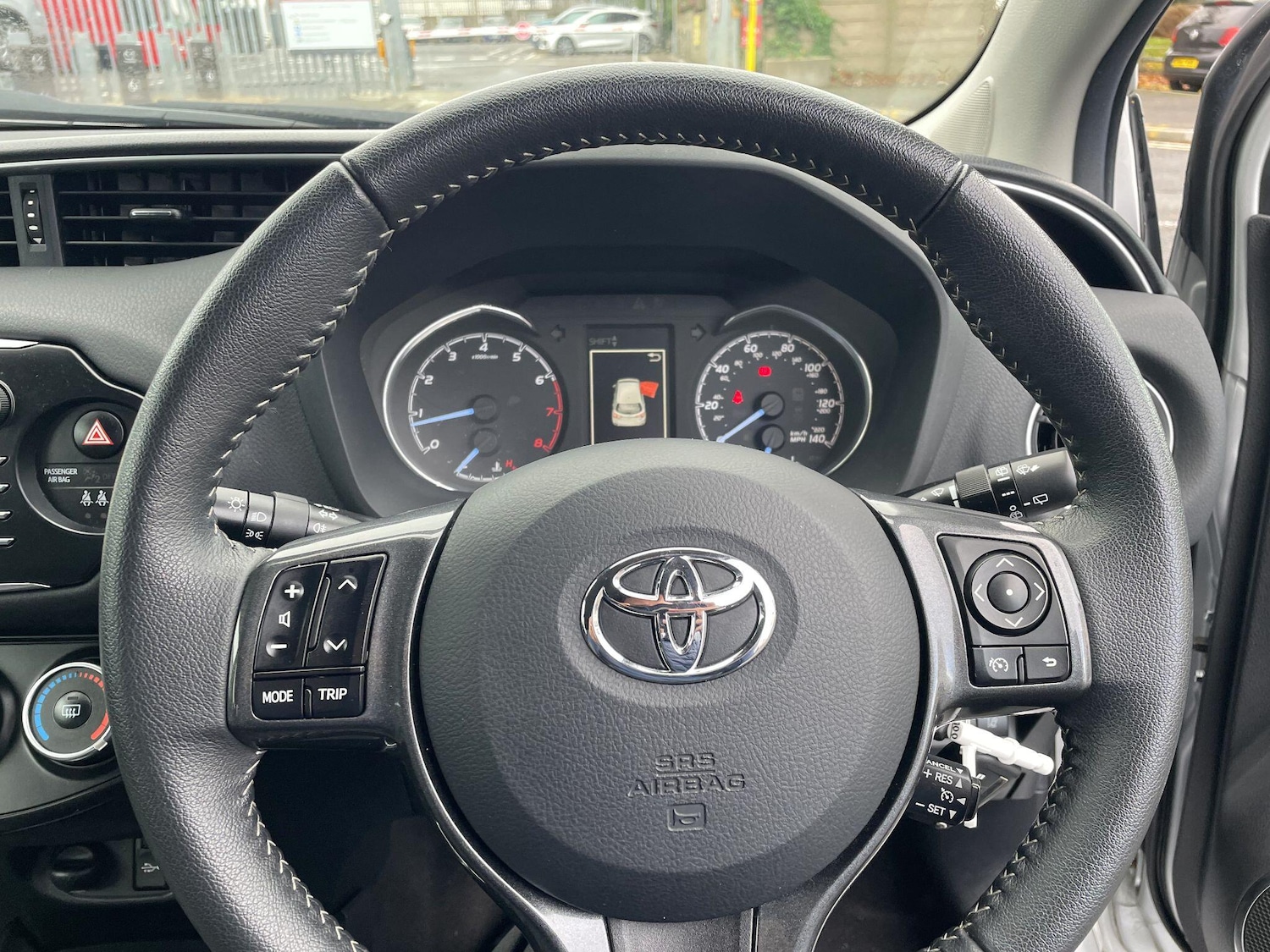 Used Toyota Yaris for sale - 77753331: Photo 21