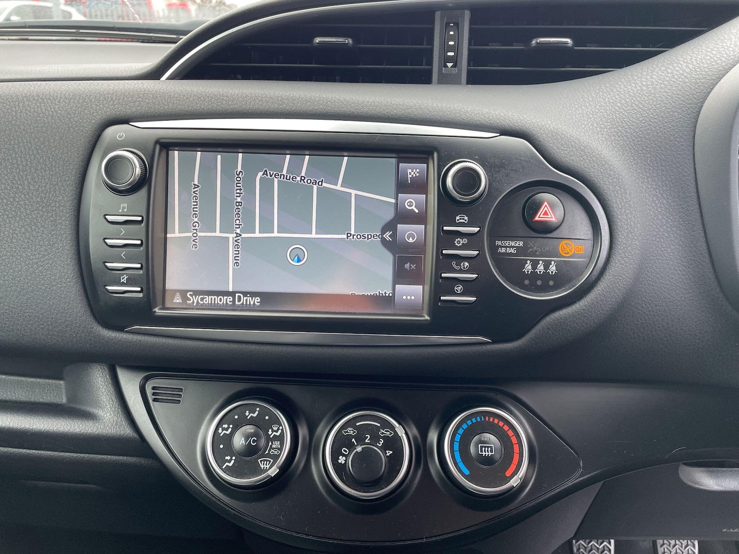 Used Toyota Yaris 2020 for sale - 76607203: Photo 10