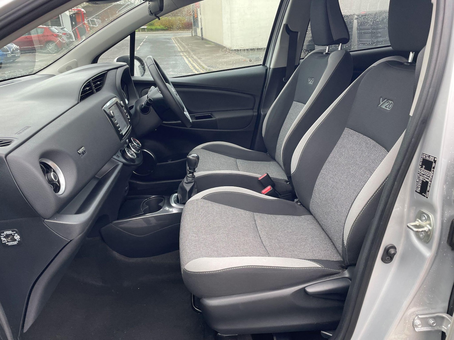 Used Toyota Yaris 2020 for sale - 76607203: Photo 20