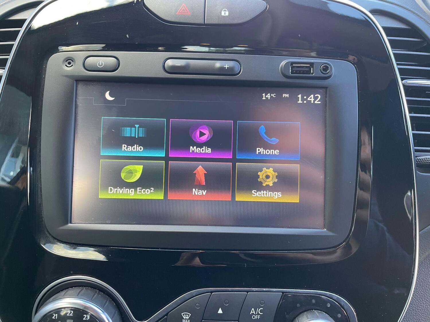 Used Renault Captur 2018 for sale - 76537801: Photo 17