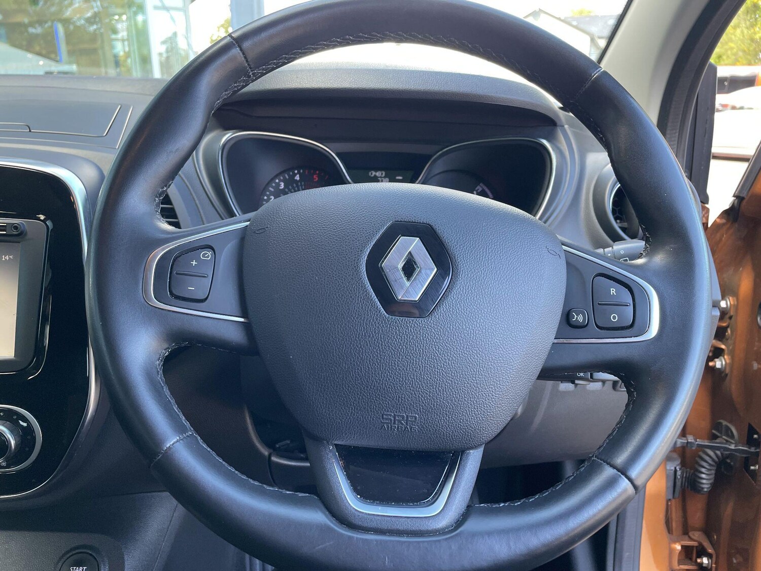 Used Renault Captur 2018 for sale - 76537801: Photo 23