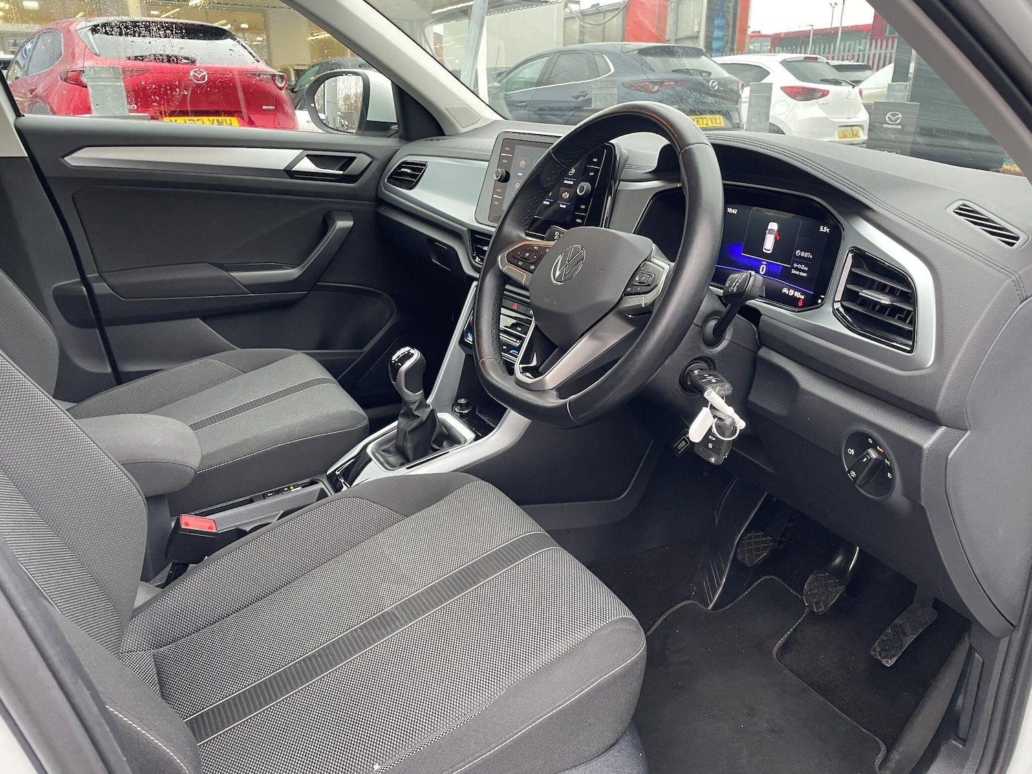 Used Volkswagen T-Roc 2022 for sale - 77020918: Photo 11