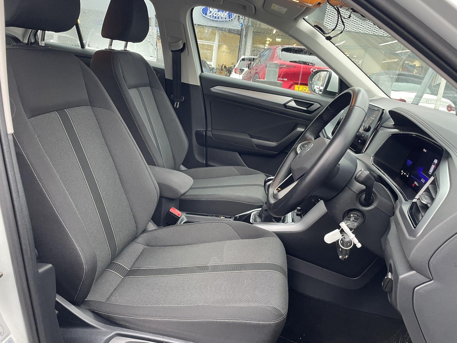 Used Volkswagen T-Roc 2022 for sale - 77020918: Photo 9