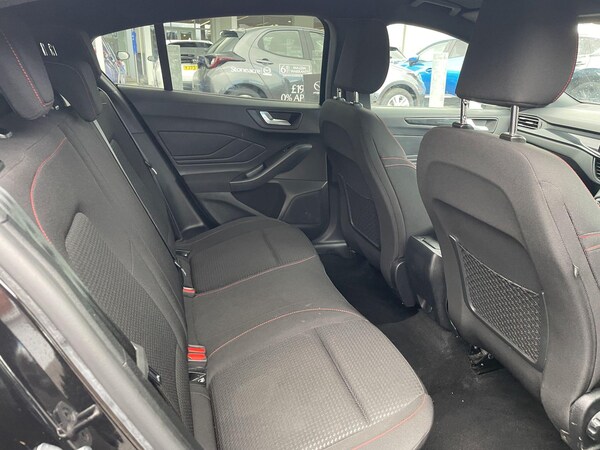 Used Ford Focus 2023 for sale - 76031875: Photo 11