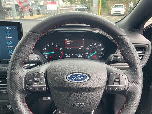 Used Ford Focus 2023 for sale - 76031875: Photo 23