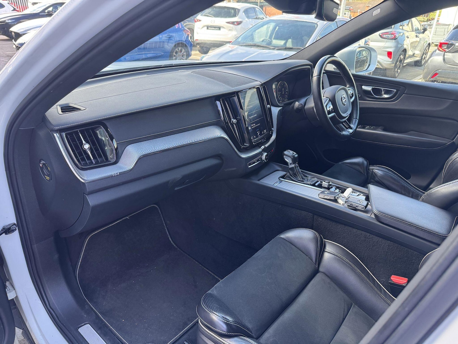 Used Volvo XC60 2019 for sale - 78170202: Photo 10