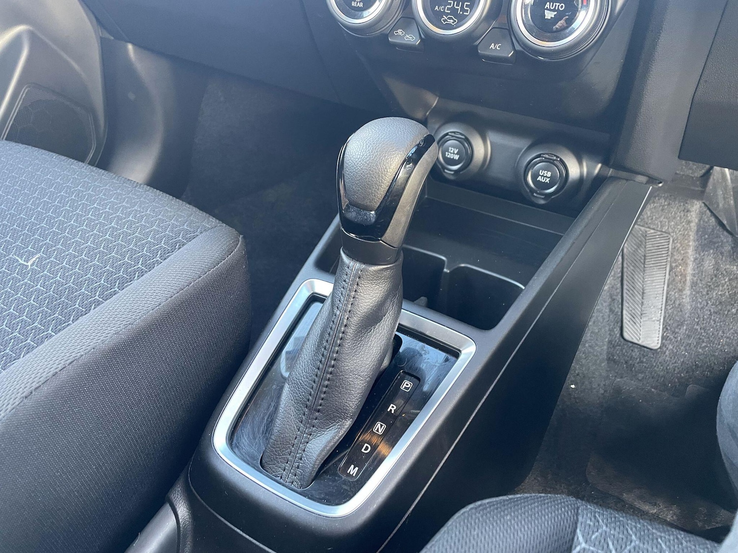 Used Suzuki Swift 2024 for sale - 77646257: Photo 9