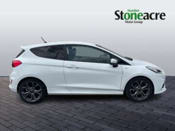 Used Ford Fiesta 2017 for sale - 74509713: Photo