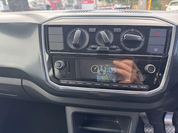 Used Volkswagen up! 2018 for sale - 76084642: Photo 16