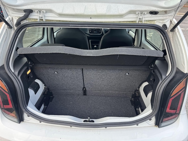 Used Volkswagen up! 2018 for sale - 76084642: Photo 18