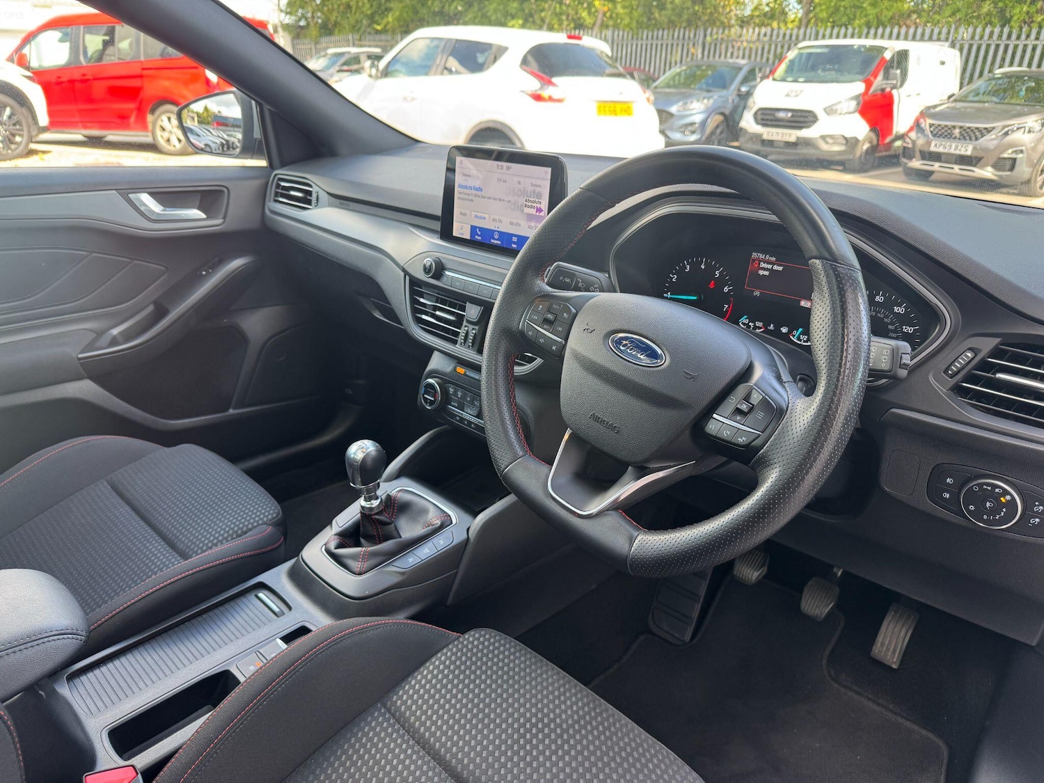 Used Ford Focus 2022 for sale - 76632851: Photo 10
