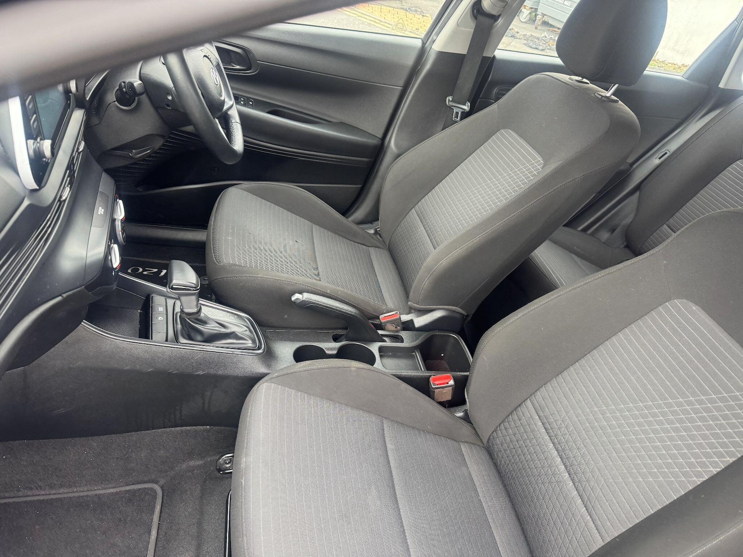 Used Hyundai i20 2022 for sale - 77738223: Photo 20