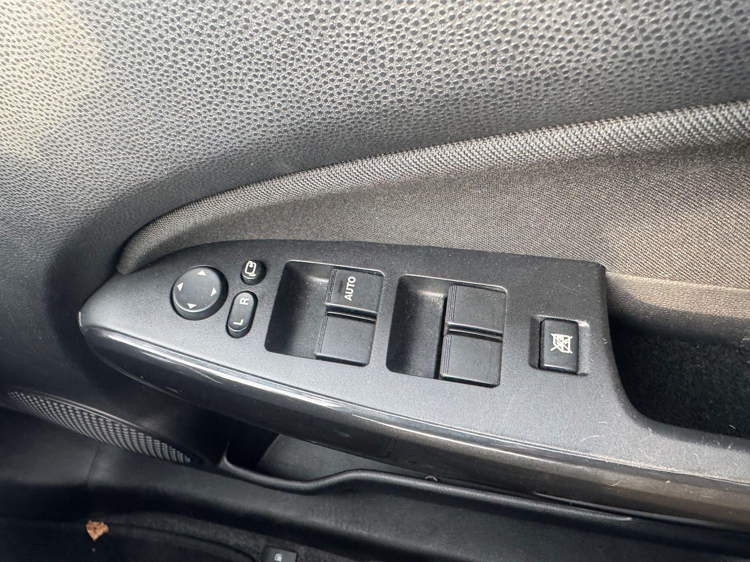 Used Mazda Mazda2 2014 for sale - 76522202: Photo 17