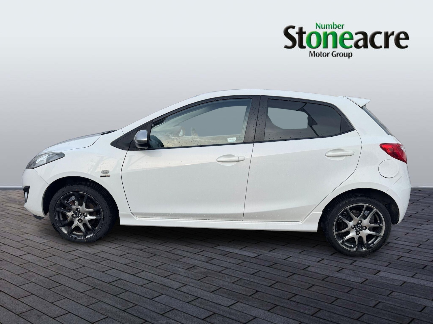 Used Mazda Mazda2 2014 for sale - 76522202: Photo 5