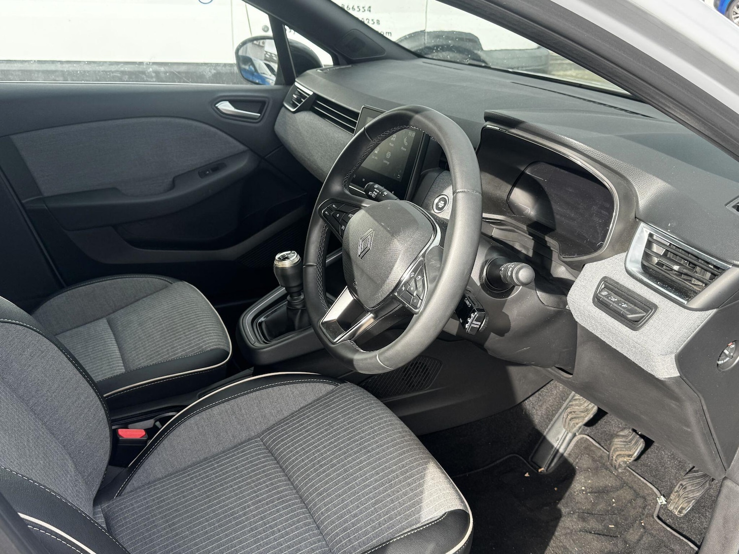 Used Renault Clio 2024 for sale - 77710159: Photo 12