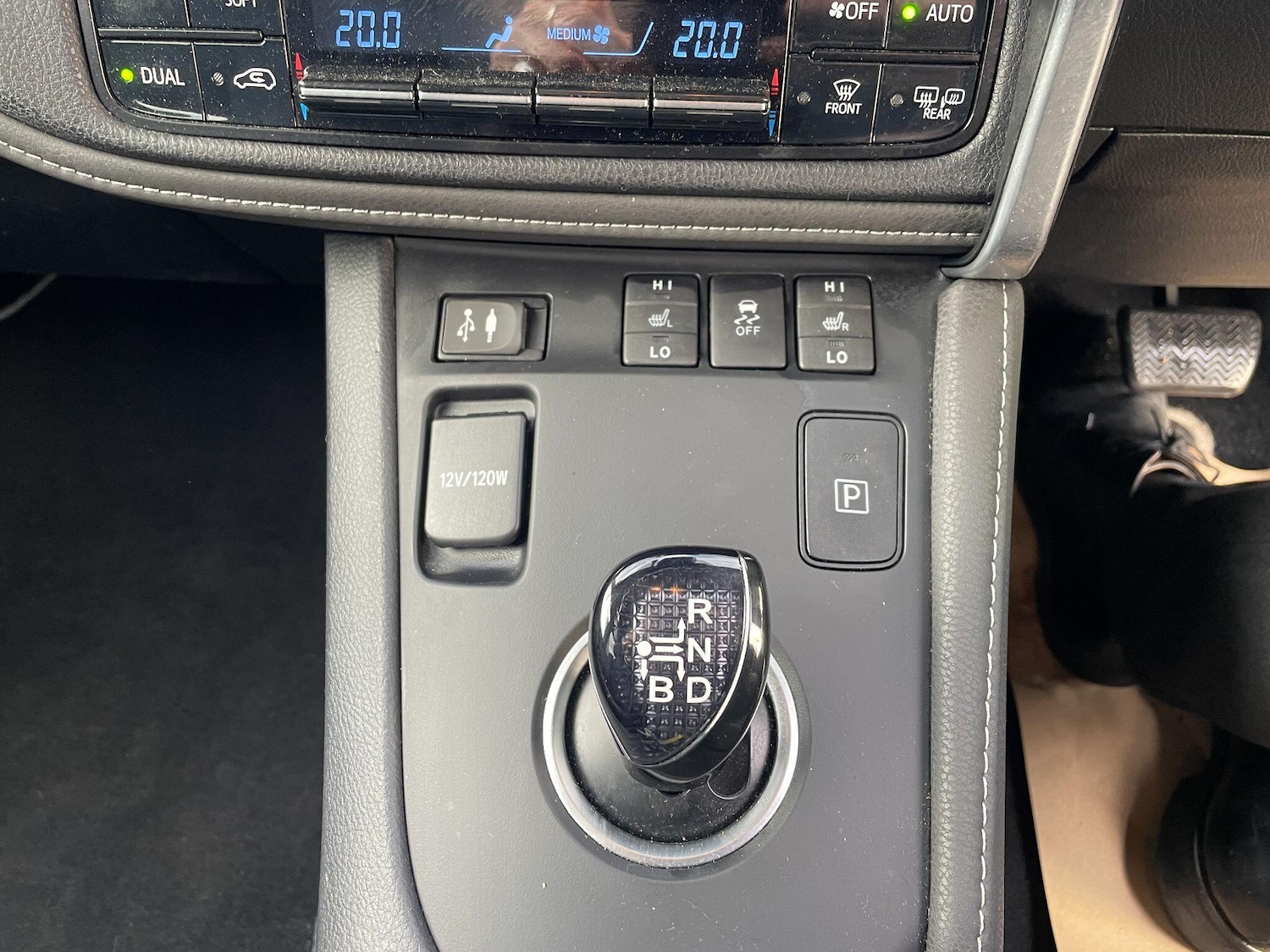 Used Toyota Auris 2018 for sale - 77710008: Photo 24