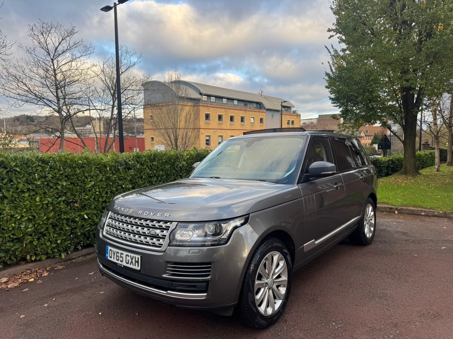 Used Land Rover Range Rover 2015 for sale - 76713440: Photo 1