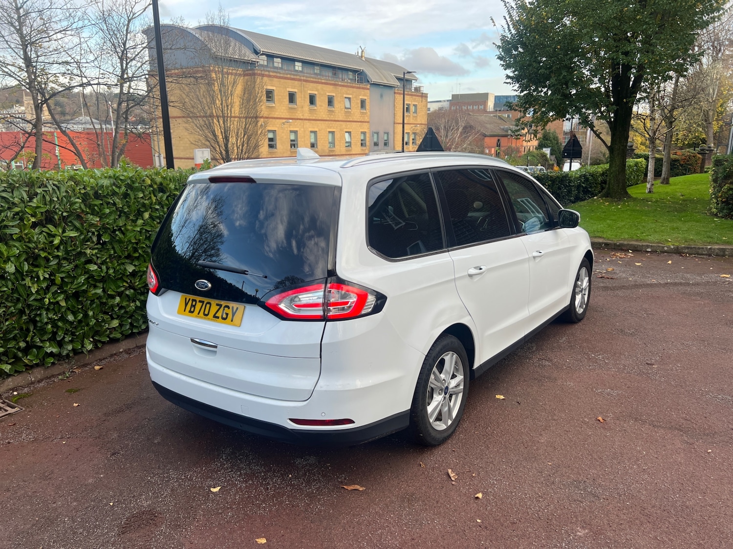 Used Ford Galaxy 2020 for sale - 76594944: Photo 3