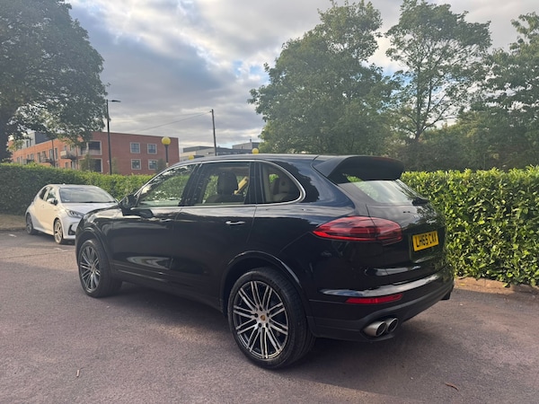 Used Porsche Cayenne 2015 for sale - 75683522: Photo 18