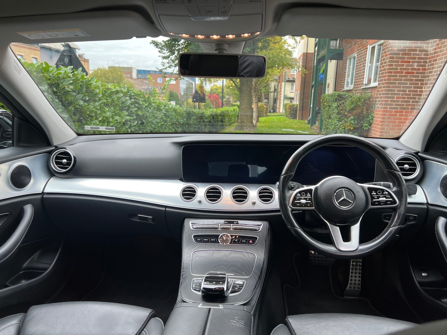 Used Mercedes-Benz E Class 2019 for sale - 77201636: Photo 2