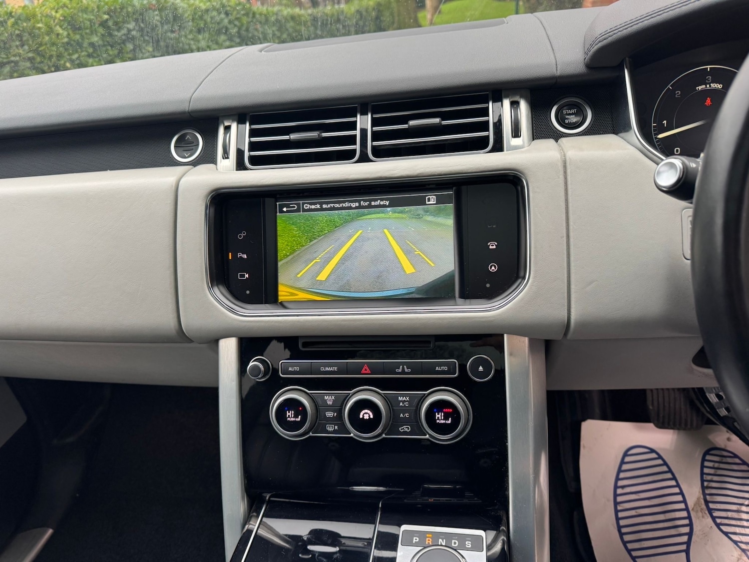 Used Land Rover Range Rover 2015 for sale - 76984908: Photo 18