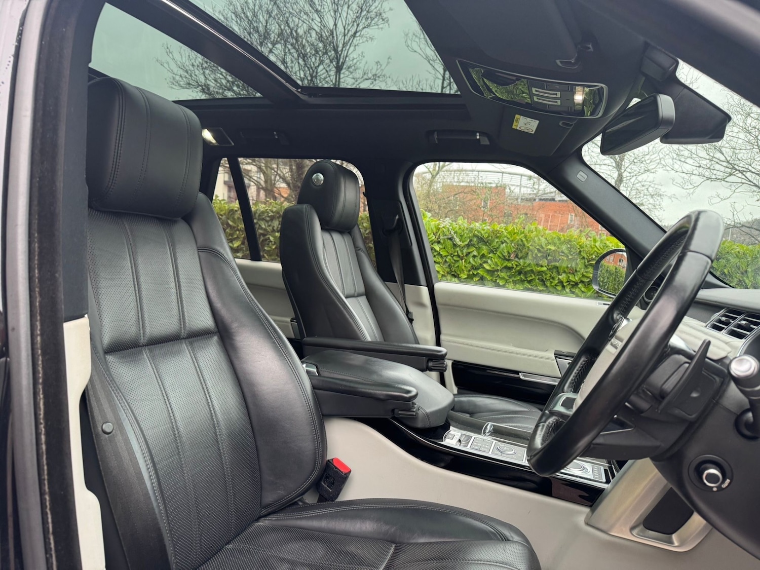 Used Land Rover Range Rover 2015 for sale - 76984908: Photo 2