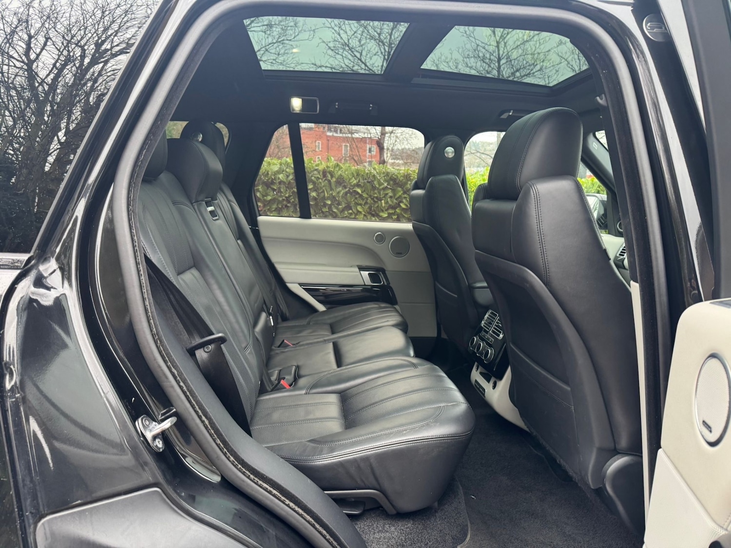 Used Land Rover Range Rover 2015 for sale - 76984908: Photo 4