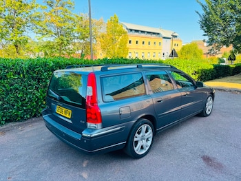 Used Volvo V70 2006 for sale - 79633156: Photo