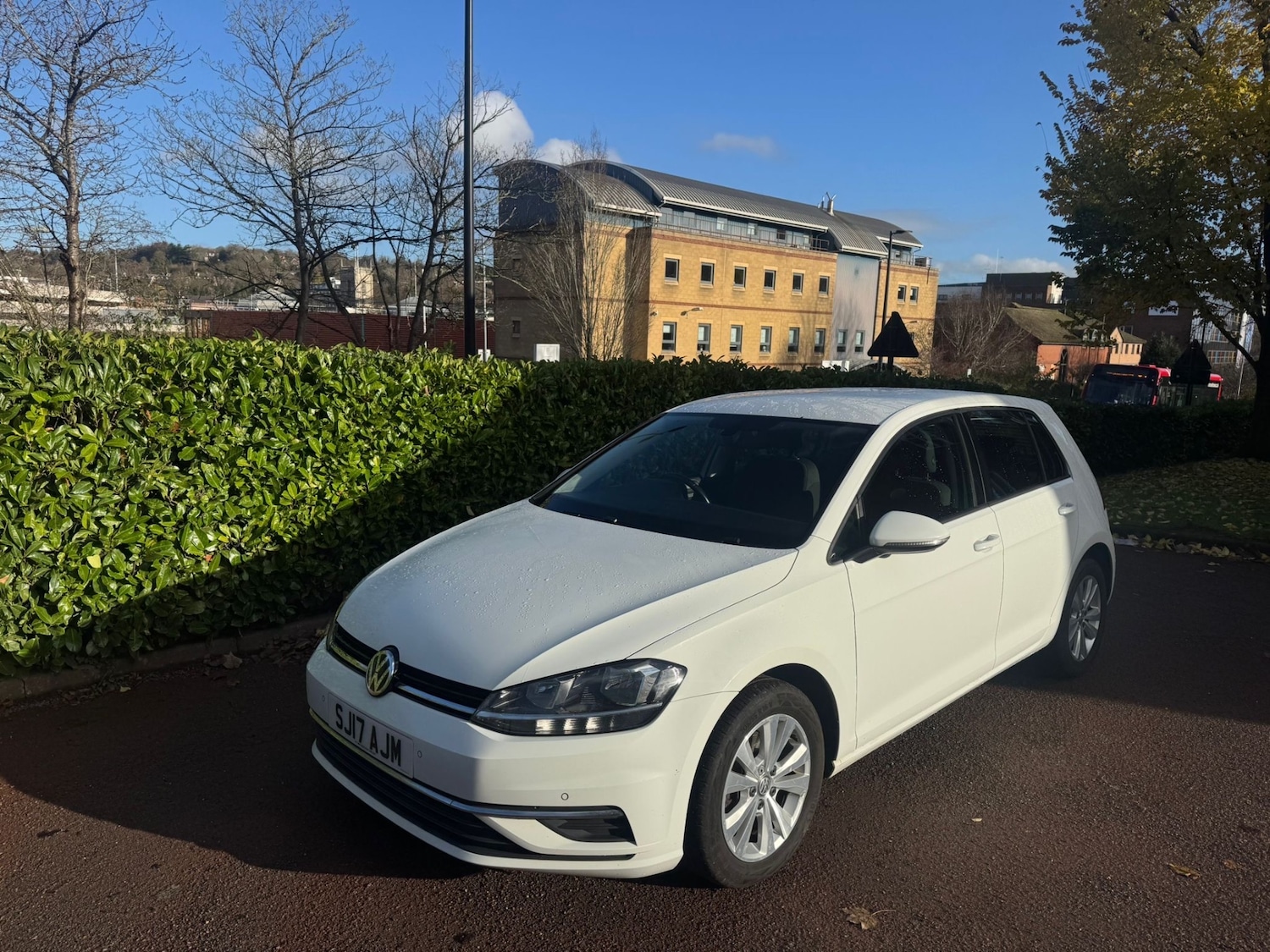 Used Volkswagen Golf 2017 for sale - 76807075: Photo 1