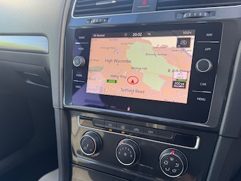 Used Volkswagen Golf 2017 for sale - 76807075: Photo