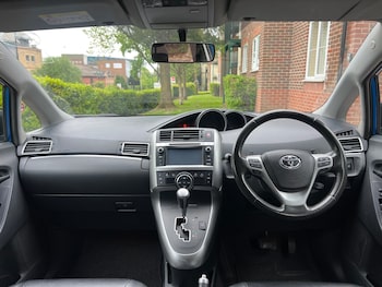 Used Toyota Verso 2014 for sale - 75235026: Photo