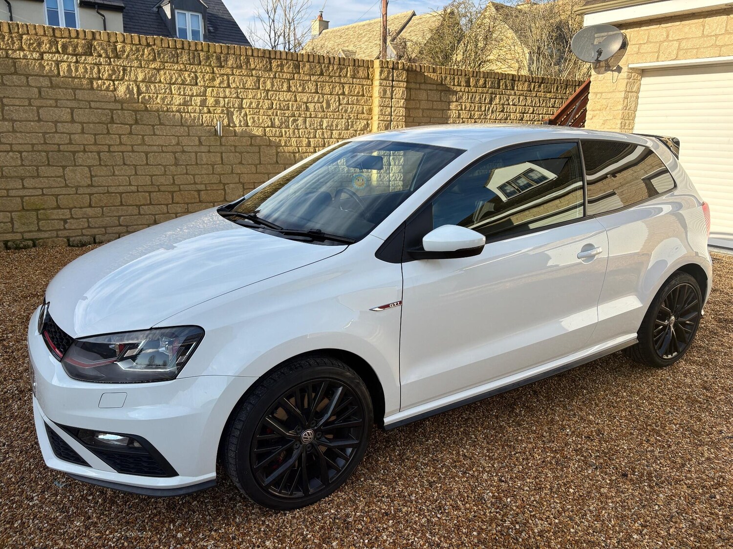 Used Volkswagen Polo 2015 for sale - 77202662: Photo 38