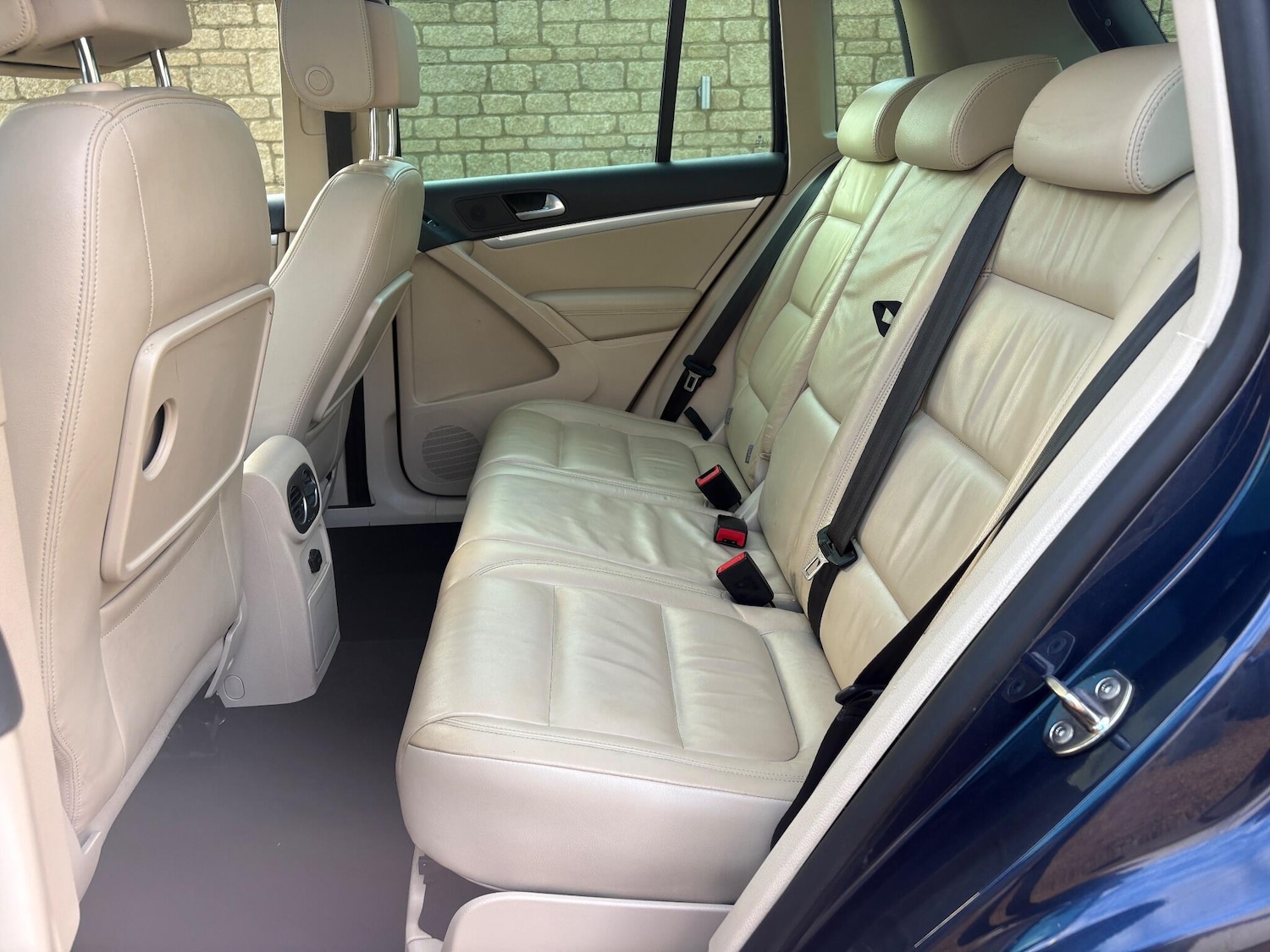 Used Volkswagen Tiguan 2012 for sale - 76913144: Photo 22